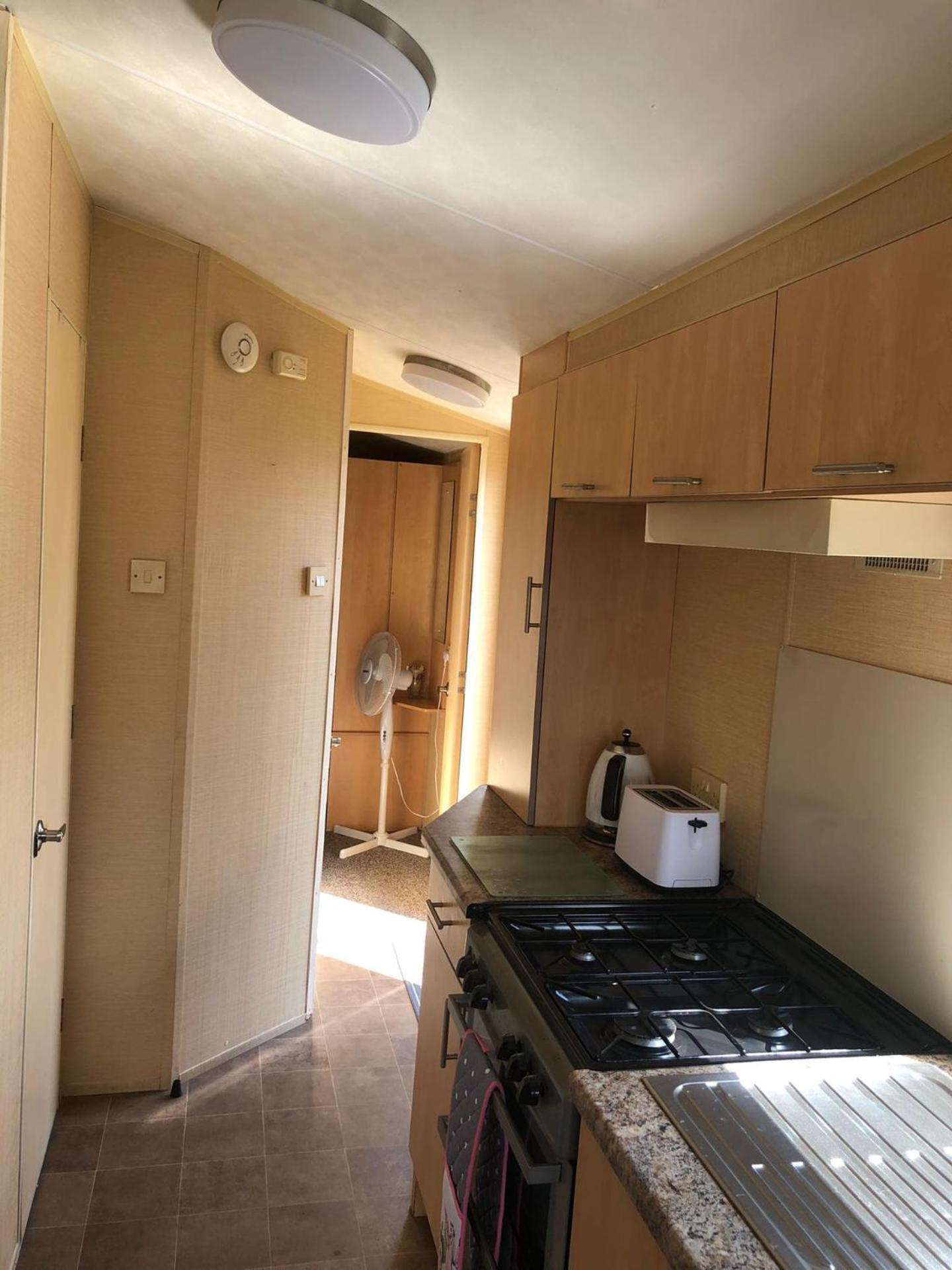 Adorable 2 Bedroom Caravan In Clacton-On-Sea Exteriér fotografie